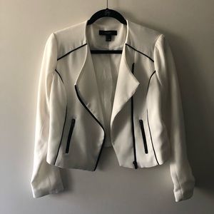 White jacket/blazer